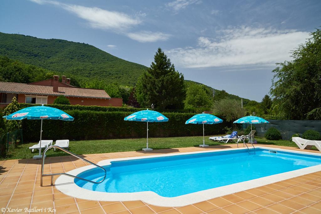 Apartamentos Fonda Finet Sant Feliu De Pallerols Luaran gambar